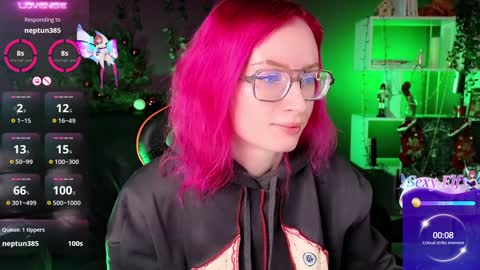 Snapshot of _helencarter chatting on December 2024 08:37:01 PM Helen Carter 3 Next stream 2330 MSC online show from December 2024 08:37:01 PM