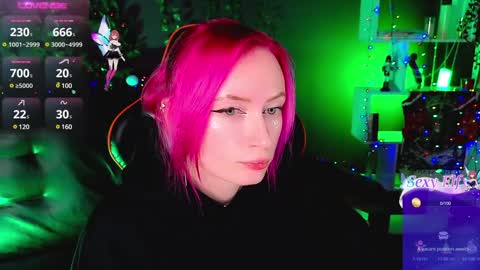 Snapshot of _helencarter chatting on January 2025 08:32:02 PM Helen Carter 3 Next stream 2330 MSC online show from January 2025 08:32:02 PM