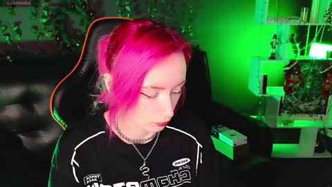 Snapshot of _helencarter chatting on January 2025 08:31:02 PM Helen Carter 3 Next stream 2330 MSC online show from January 2025 08:31:02 PM