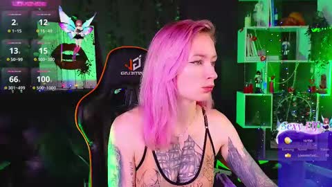 Snapshot of _helencarter chatting on March 2025 09:06:02 PM Helen Carter 3 Next stream 2330 MSC online show from March 2025 09:06:02 PM