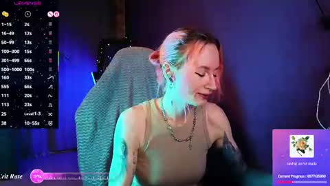 Snapshot of _helencarter chatting on July 2026 08:49:02 PM Helen Carter 3 Next stream 2330 MSC online show from July 2026 08:49:02 PM