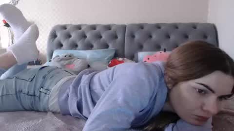 Snapshot of _hidden_frommymoom_ chatting on January 2025 12:55:01 PM Criss4u online show from January 2025 12:55:01 PM