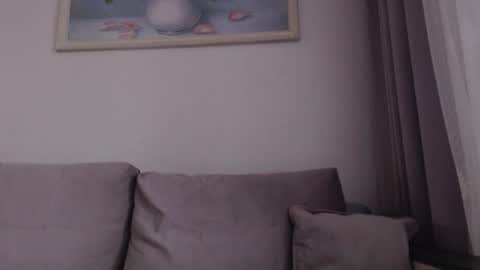 Snapshot of _hidden_frommymoom_ chatting on February 2026 05:27:02 AM Criss4u online show from February 2026 05:27:02 AM