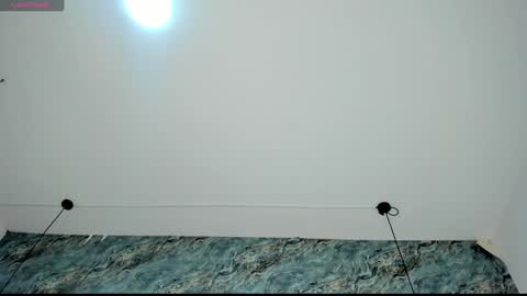 Snapshot of _hollywood_1 chatting on December 2024 02:42:01 AM Hollywood online show from December 2024 02:42:01 AM