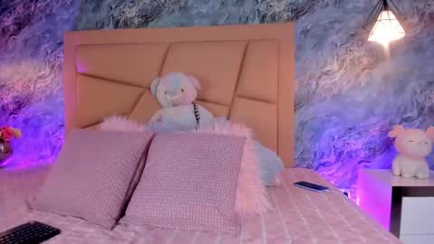 Snapshot of _hollywood_1 chatting on October 2025 07:05:02 AM Hollywood online show from October 2025 07:05:02 AM