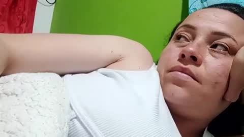 Snapshot of _honey1_ chatting on December 2025 02:31:02 AM Honey online show from December 2025 02:31:02 AM