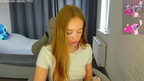 Snapshot of _hot_mia_1 chatting on June 2026 09:56:02 AM _hot_mia_1 online show from June 2026 09:56:02 AM