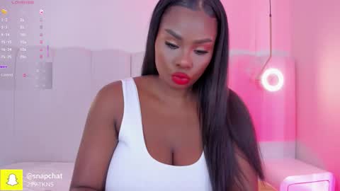 Snapshot of _huge_boobs_ebony chatting on September 2025 07:58:01 PM Darlis online show from September 2025 07:58:01 PM