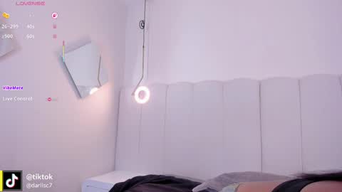 Snapshot of _huge_boobs_ebony chatting on October 2025 07:22:01 PM Darlis online show from October 2025 07:22:01 PM