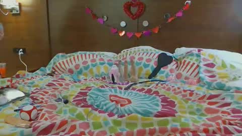  ittybitty online show from January 2025 06:17:02 AM