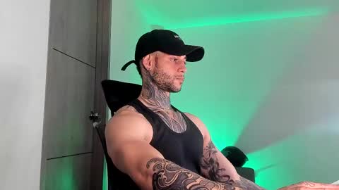Snapshot of _jamesleandros chatting on May 2026 02:39:01 AM jeison online show from May 2026 02:39:01 AM