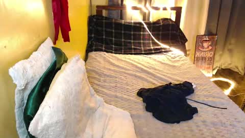 Snapshot of _jazzysweetheart_ chatting on April 2026 04:52:01 PM _jazzysweetheart_ online show from April 2026 04:52:01 PM