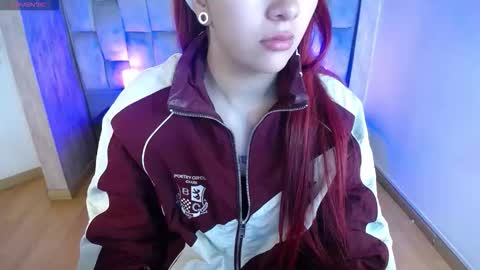 Snapshot of _johana18 chatting on September 2025 01:05:02 PM Mia online show from September 2025 01:05:02 PM