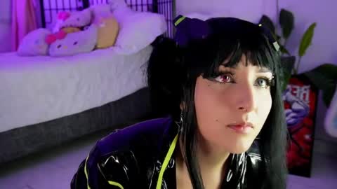 JULIANA online show from May 2026 08:25:01 PM