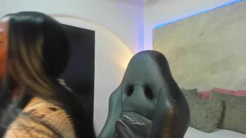 Kanela Anderson online show from October 2025 01:58:01 PM