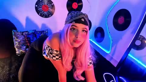 Snapshot of _karine01 chatting on March 2025 05:22:02 AM _karine01 online show from March 2025 05:22:02 AM