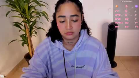     online show from December 2025 08:47:01 PM