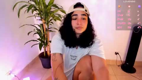     online show from December 2025 04:18:02 AM