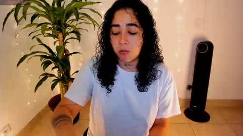     online show from December 2025 02:09:02 AM