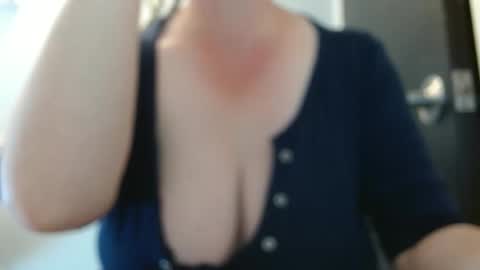 Keiila online show from November 2025 02:22:01 AM