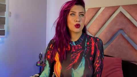 kelly online show from November 2025 01:00:02 PM