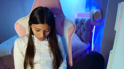 Snapshot of _khloe_sweet chatting on April 2026 10:01:02 PM khloe sweet online show from April 2026 10:01:02 PM