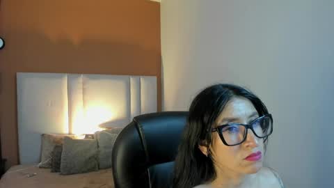 Snapshot of _kiramoon__ chatting on April 2026 05:56:01 PM Kiraaaa 0 online show from April 2026 05:56:01 PM