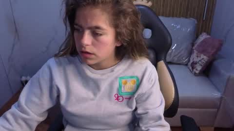 Snapshot of _kitten_1 chatting on January 2026 05:16:01 PM _kitten_1 online show from January 2026 05:16:01 PM