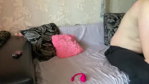 Snapshot of _krisvanessa_ chatting on January 2025 10:06:02 AM krisvanessa online show from January 2025 10:06:02 AM