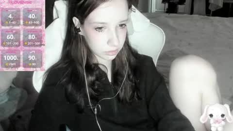  kuro  online show from April 2026 07:09:01 AM