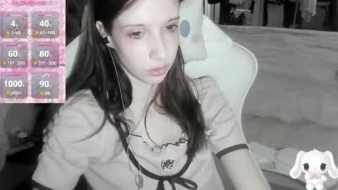  kuro  online show from April 2026 07:58:02 AM