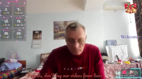 Snapshot of _lady_red_ chatting on October 2025 09:54:02 AM Lory online show from October 2025 09:54:02 AM