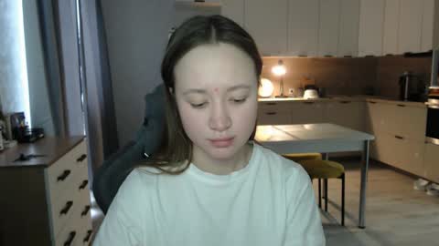 _lalune_ online show from February 2026 10:21:02 AM