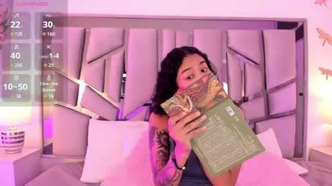 Lanna  online show from January 2025 11:31:02 AM