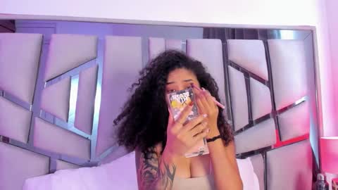 Lanna  online show from February 2026 01:49:01 PM