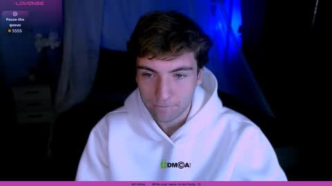 _leo_lust online show from November 2025 08:27:02 PM