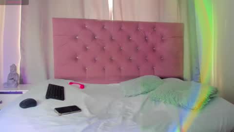 _lexx1e online show from November 2025 02:32:01 PM