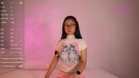 Snapshot of _lillilly_ chatting on June 2026 06:15:01 AM _lillilly_ online show from June 2026 06:15:01 AM