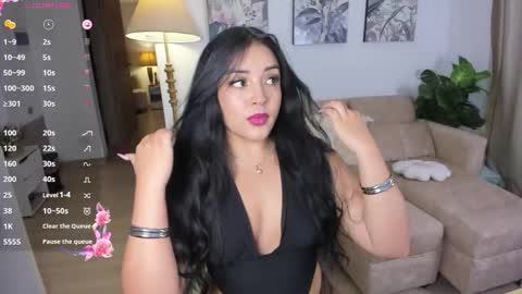 Lina. online show from December 2025 01:11:01 AM