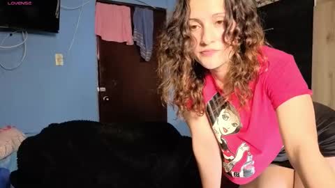 Lindasy online show from December 2025 12:37:02 AM