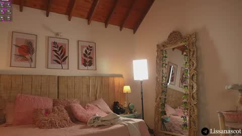 Snapshot of _lissana_scott chatting on April 2026 07:52:01 PM Lissana online show from April 2026 07:52:01 PM