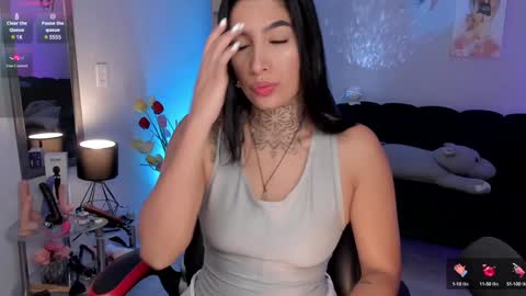  Laura  Independent Model  online show from February 2025 11:44:02 AM