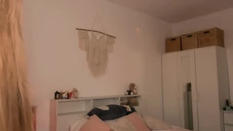 Snapshot of _loveliness_ chatting on April 2026 03:10:02 PM Amanda mandy online show from April 2026 03:10:02 PM