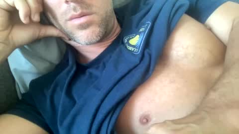 _lululeo_ online show from June 2026 05:15:01 PM
