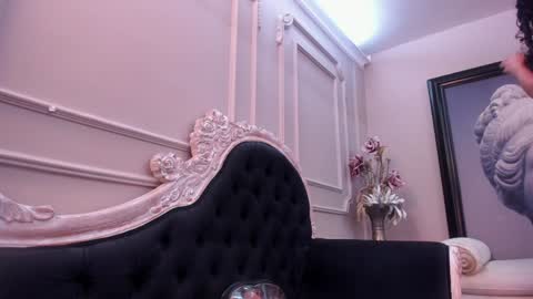  Luna  online show from December 2024 12:22:02 PM