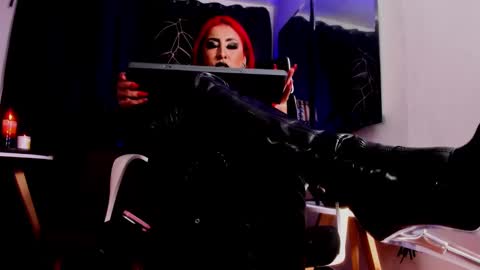 MISS LUNA online show from September 2025 12:55:01 AM