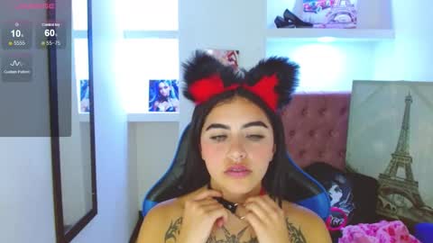 luna torres online show from February 2025 04:10:01 PM