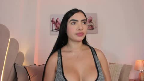 Snapshot of _luuciana_ chatting on May 2026 03:59:02 AM _luuciana_ online show from May 2026 03:59:02 AM
