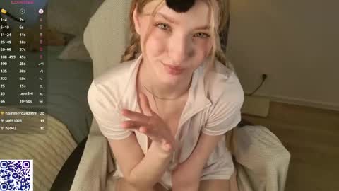 Snapshot of _magic_smile chatting on May 2026 02:01:02 PM Anna online show from May 2026 02:01:02 PM