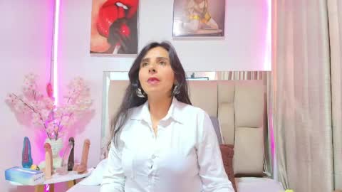 _marcela__ online show from May 2026 12:12:02 PM